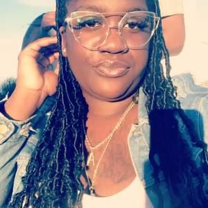 Meet your Posher, Aliana